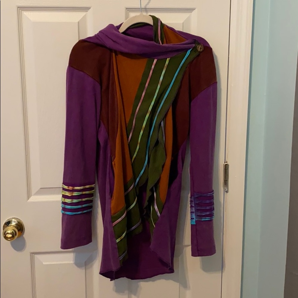 Hooded cape